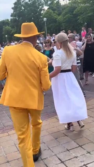 ТАНЦЫ! 🙂 смотреть онлайн