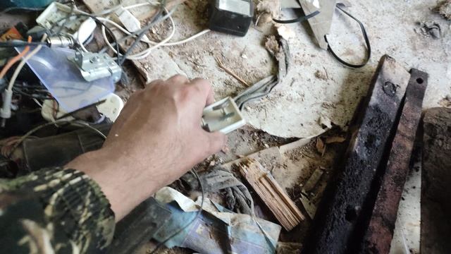 собираю метал в заброшенном доме смотреть онлайн