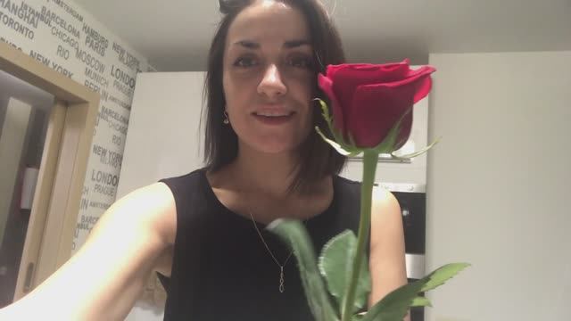 Покатушки на ватрушках на Ласковом пляже смотреть онлайн