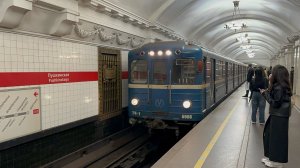 Метропоезд Ем-501/Ема-502 №111 на ст.м.Пушкинская, июнь 2025 года