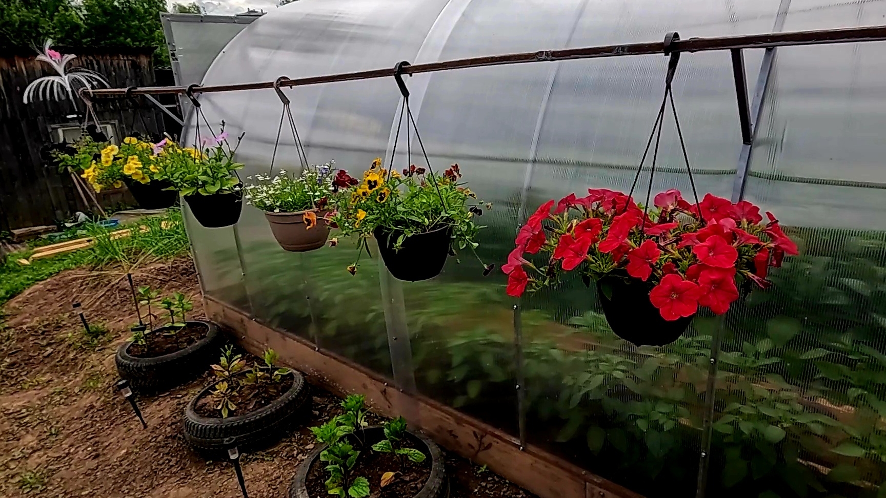 Как сделать такую конструкцию под цветы.. Это Лешина заслуга... смотреть онлайн