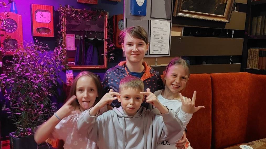 Ай Карли смотреть онлайн