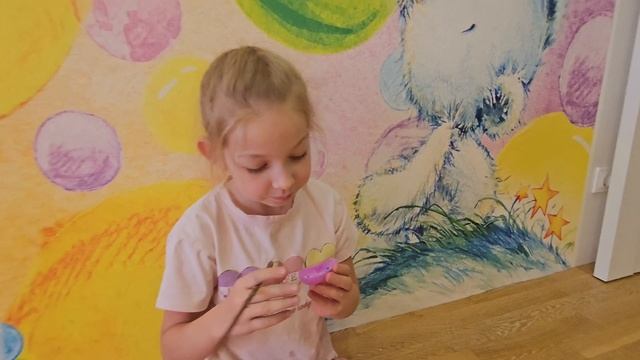 🐮🐥Милый домик для коровы и цыпы.mp4 смотреть онлайн