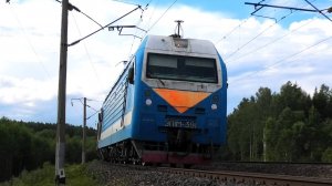 ЭП1М-391 с перегоняемым ЧС4Т-280 и скорым поездом Москва — Абакан