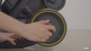 Автокресло Doona X как снять колеса