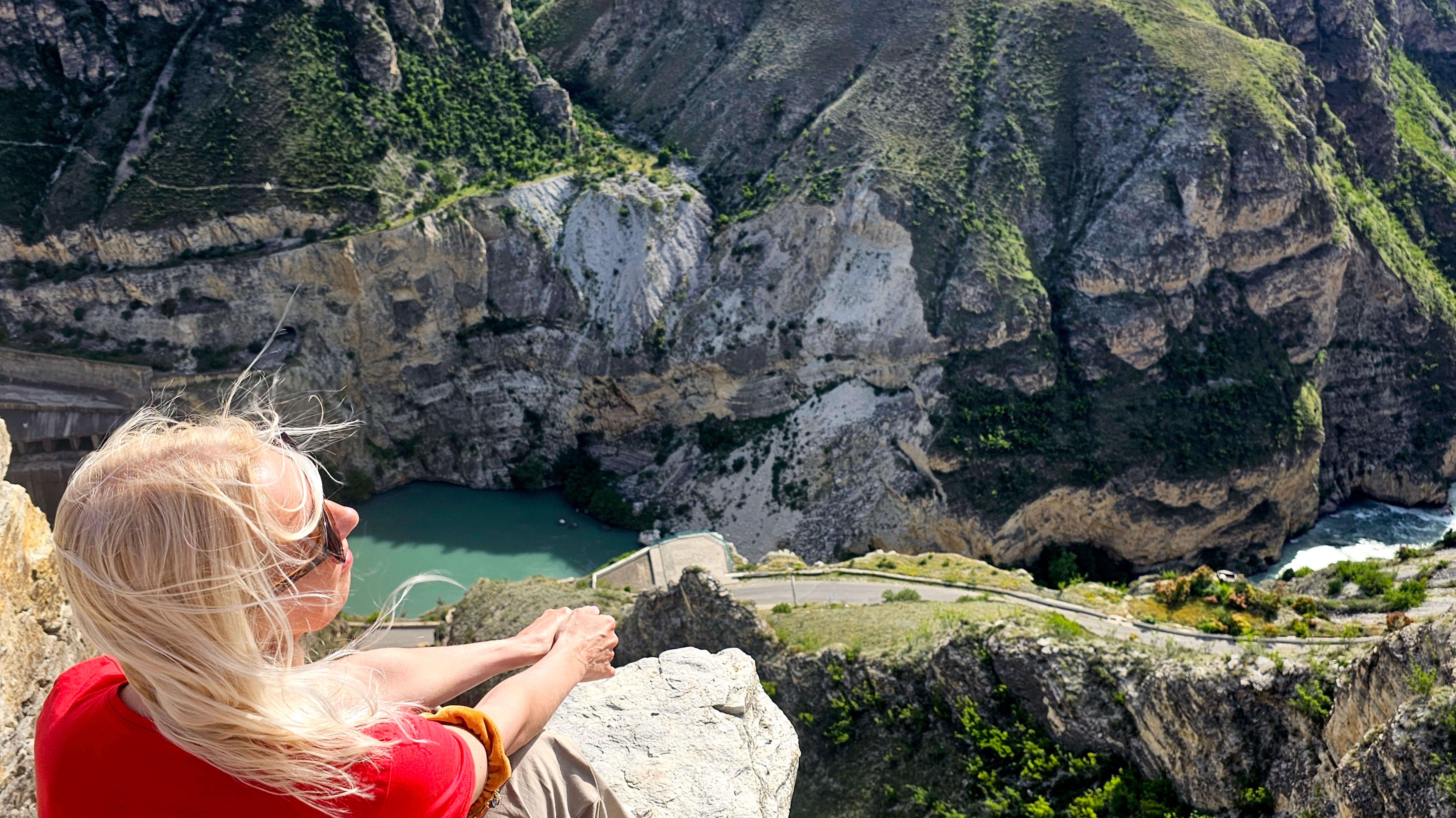 Дагестан. Смотровые на Сулакский каньон: Дубки и Тёщин язык. Пробка из баранов. смотреть онлайн