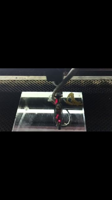 Лазерная гравировка стекла передняя часть