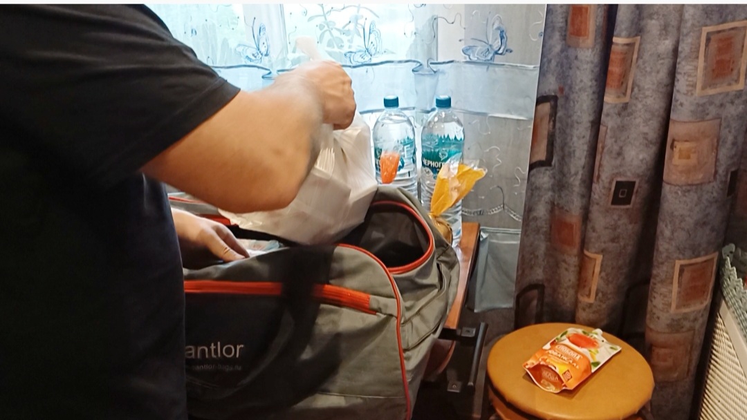 Едем на море на поезде в Адлер/День отправки смотреть онлайн