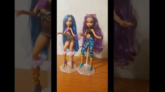 Куклы танцуют