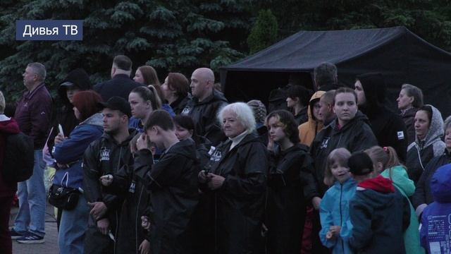 В Тихвине зажгли «Огненную картину войны» смотреть онлайн