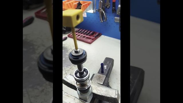 Ремонт мото амортизатора Suzuki
