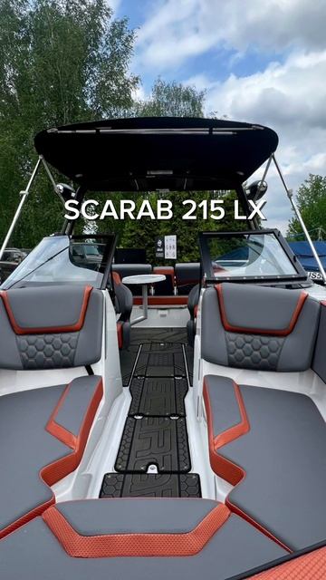 Scarab 215 LX — катер, который объединяет мощность, комфорт и современные технологии смотреть онлайн