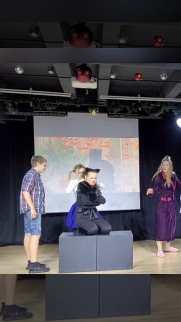 В новогодней суете достанется всем..