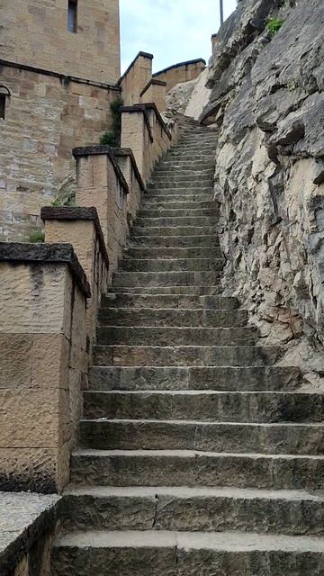 Башня Андалал. Гунибский район. Дагестан. Красивые виды на окрестности с высоты башни смотреть онлайн