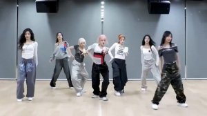 Kep1er - Tipi-Tap 
Dance Mirrored