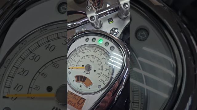 Suzuki VL800 Boulevard 2012, черный смотреть онлайн