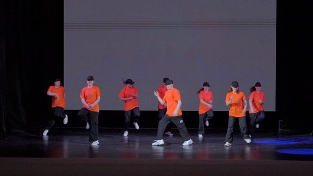 LIFE IS DANCE Shuffle(Шаффл) (18+)“В ритме солнца”
(SwedishHouseMafia&the Weekend-Moth to a flame) смотреть онлайн