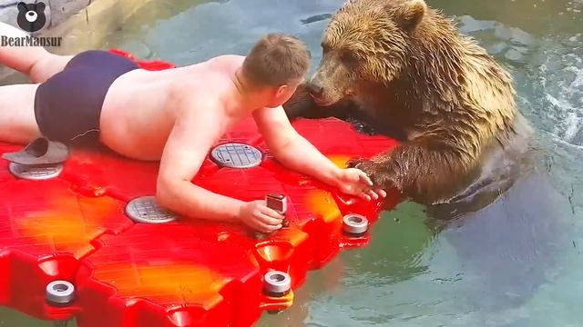 Лето, бассейн, Мансур и Андрей♂️ смотреть онлайн