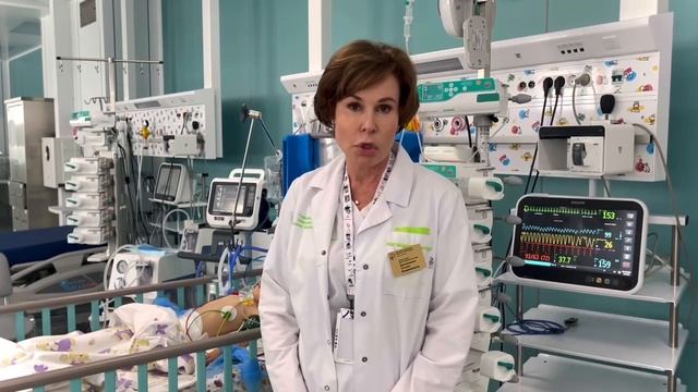 1,5-годовалый Мухаммад, которого кинул о пол в Шереметьево прилетевший из Египта, находится в медика смотреть онлайн