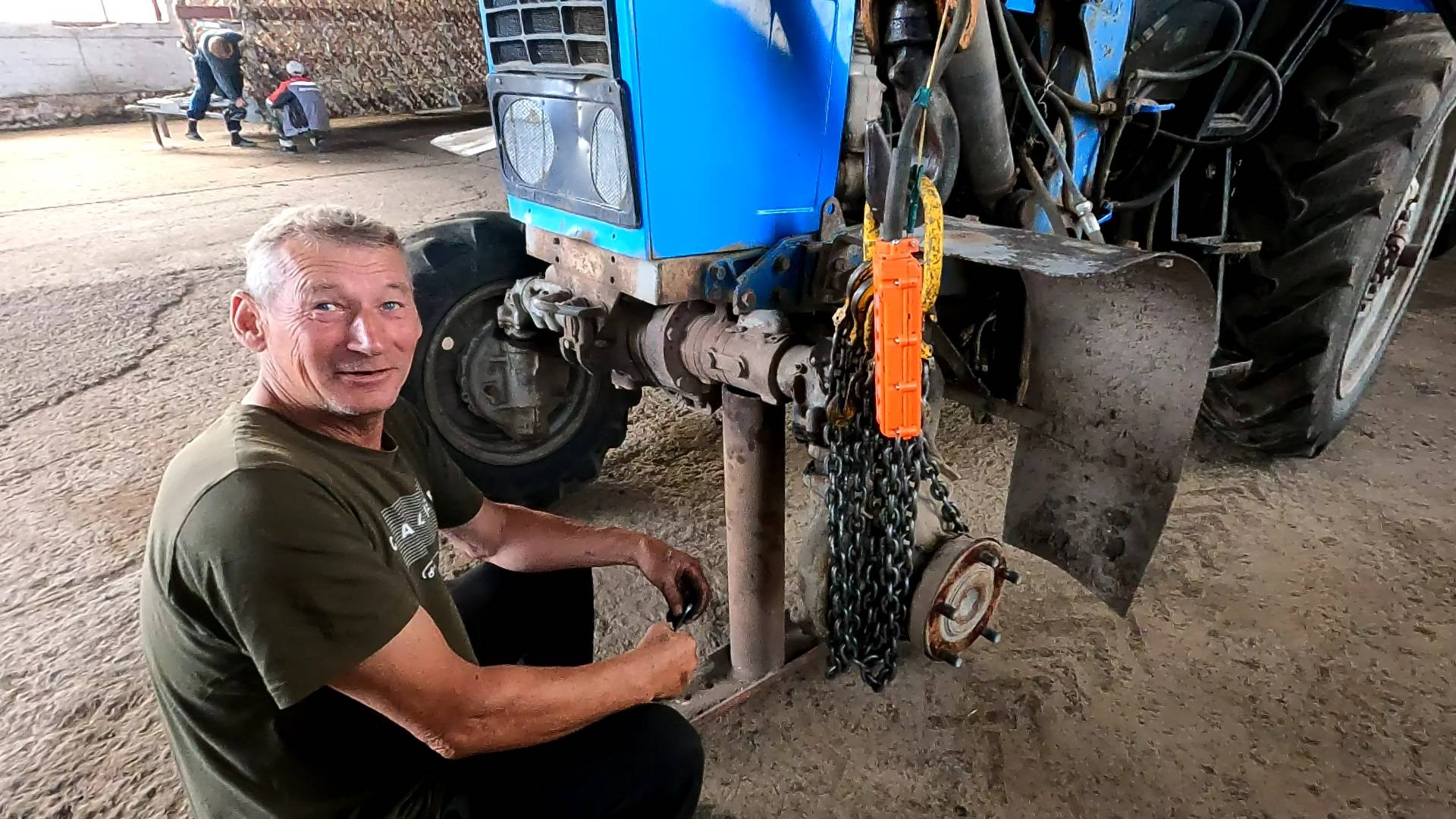 У Степаныча опять поломка и как всегда он не знает что с ней делать! смотреть онлайн