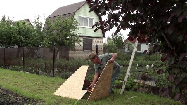 Обкрутил туалет OSB// Покрыли крышу металлом// Погода портится смотреть онлайн