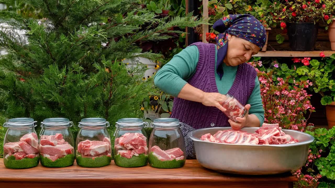 Традиционная Тушонка: Рецепт Бычьей Ножки со Сроком Хранения 2 Года 🥩🍲 смотреть онлайн