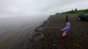 Рыбалка на Енисее ночью в непогоду.