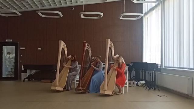 Ансамбль имени В.С. Локтева. Трио арф — лауреаты I степени конкурса «Таланты великой страны» смотреть онлайн