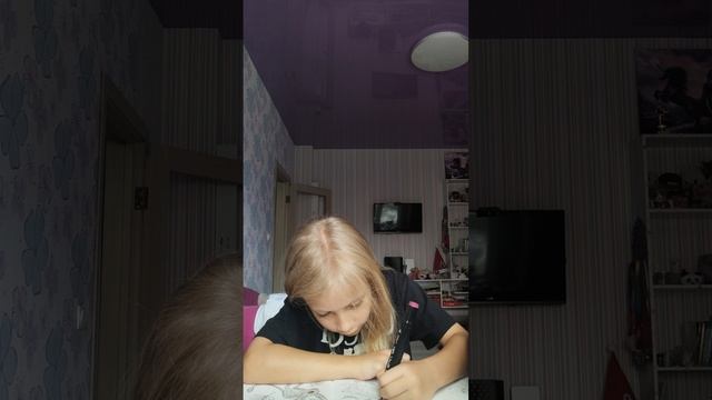 три маркера челлендж
рисовала БЕЛКУ ЛЕТЯГУ смотреть онлайн