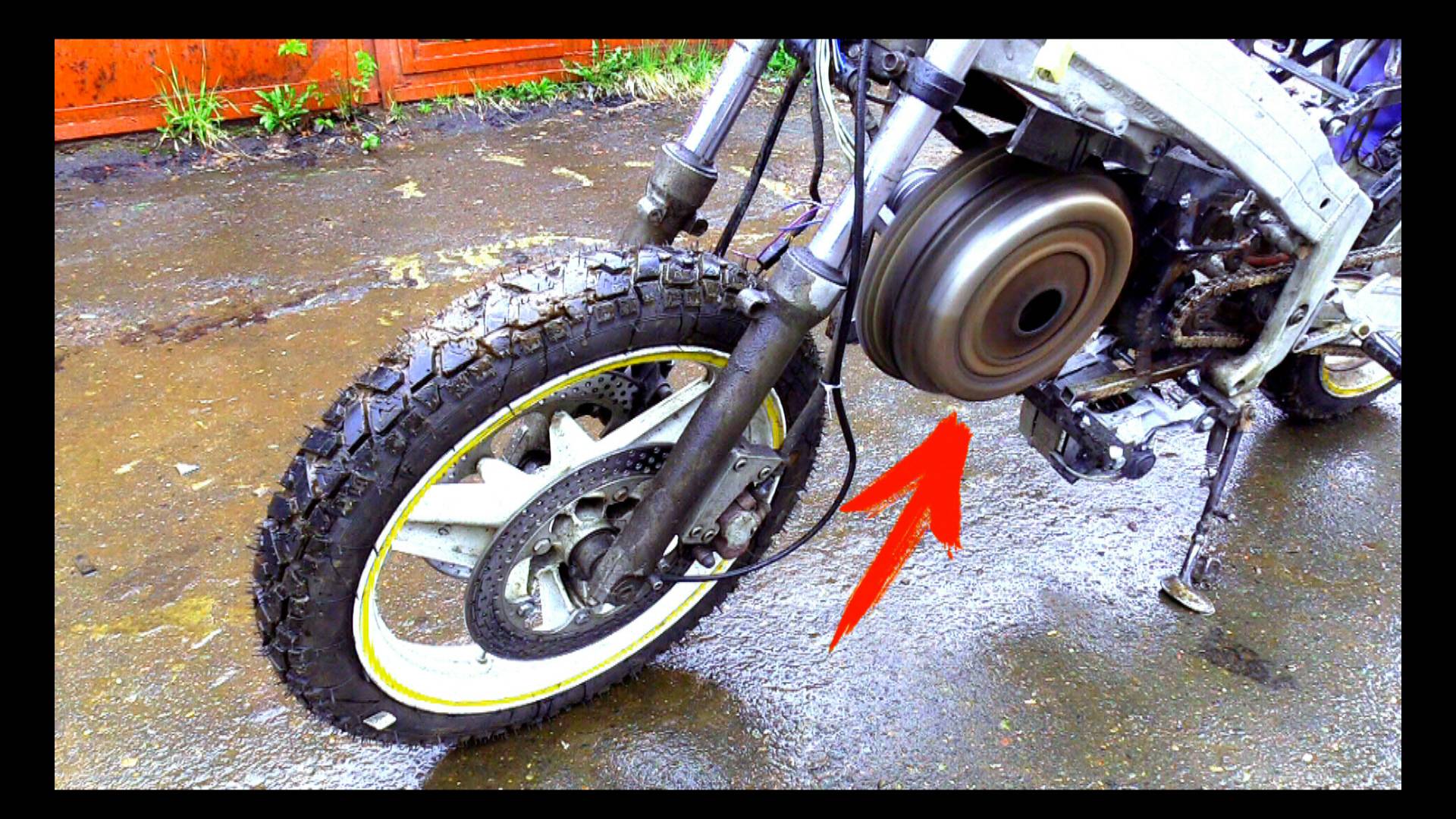 Маховик творит чудеса и выдает 220 вольт! смотреть онлайн