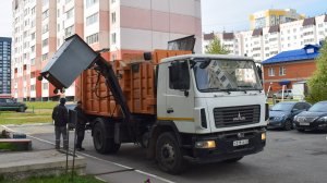 Мусоровоз МКМ-3403 (МК-3451-03) на шасси МАЗ-5340B2 (Х 318 УВ 22). / Garbage truck MAZ.