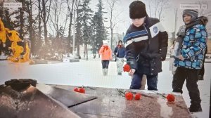 Есть русские корни- Ты не человек! Семья с 10 детьми бежит из Латвии в Россию!