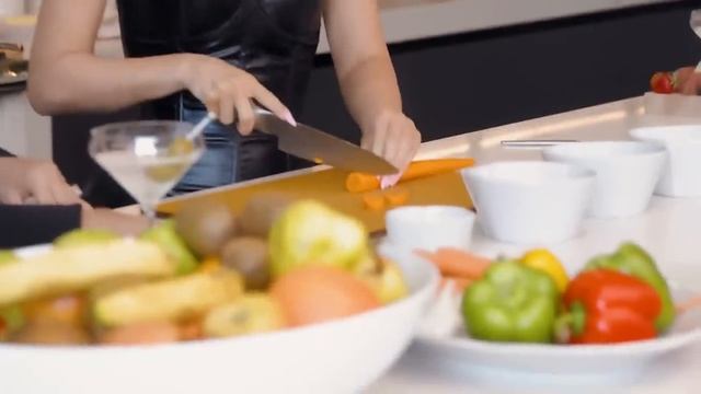 Kylie & Kris Jenner Cook Dinner Together | Vogue