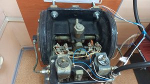 Групповые контакторы тепловоза. Реверсор ППК-8064