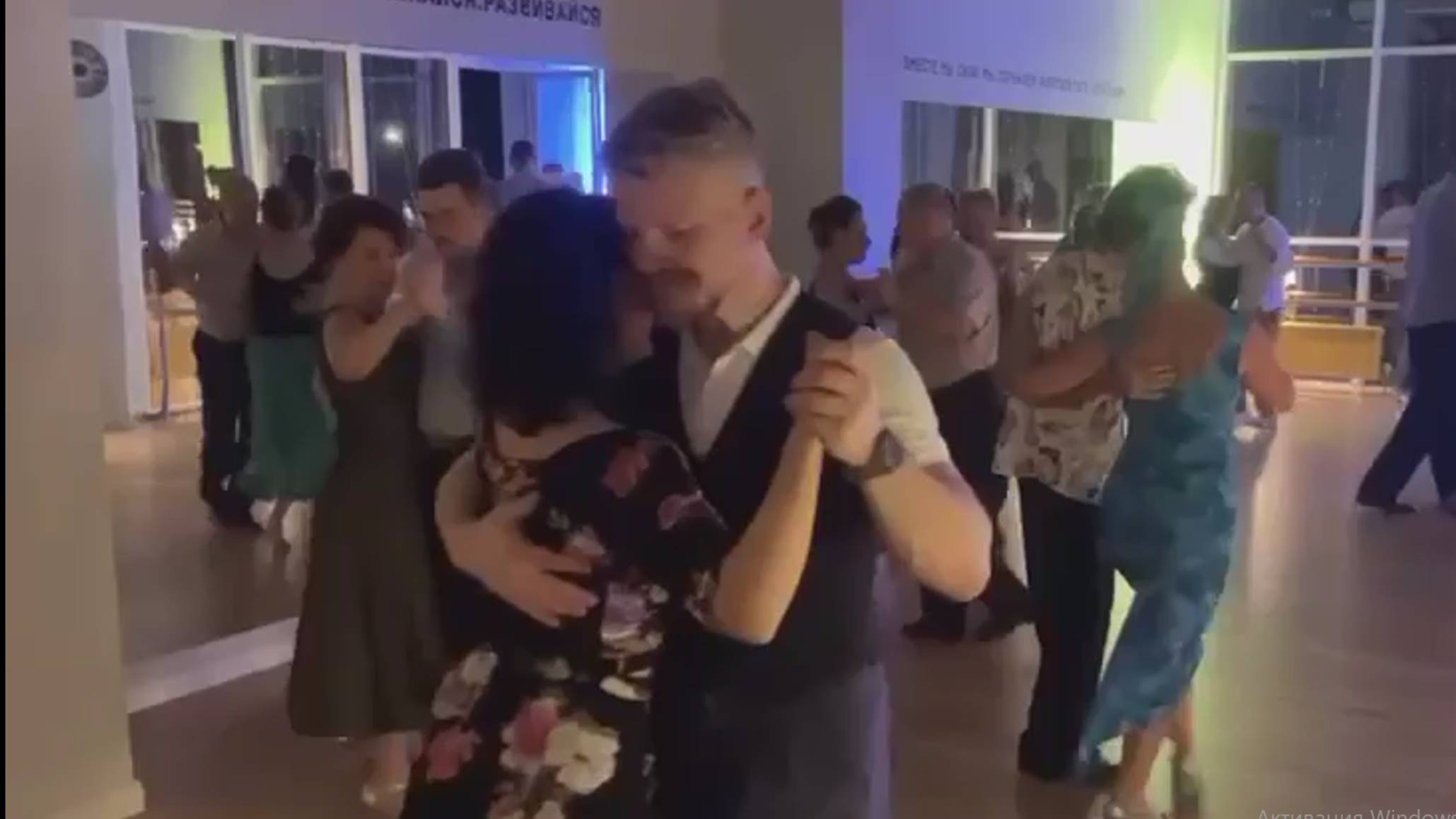 Милонга в Белгороде. Клуб любителей Аргентинского танго. Школа танцев Dance Life смотреть онлайн