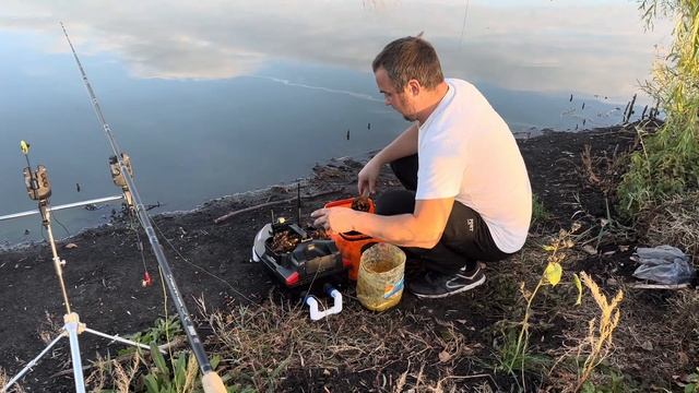 Рыбалка с прикормочным корабликом V020 с AliExpress смотреть онлайн