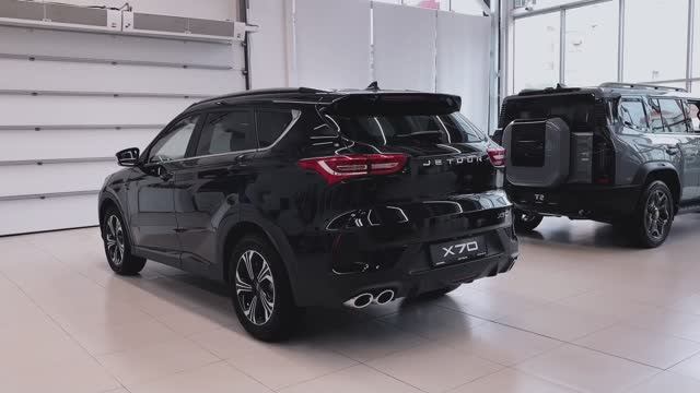 JETOUR X70 ЧЁРНЫЙ В ДИНАМИКЕ