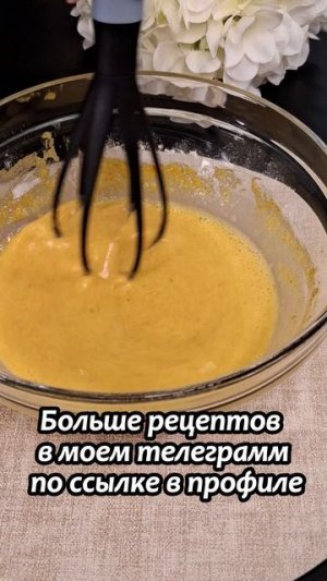 Драники с сосисками и сыром чеддер + пикантный соус