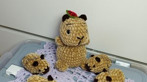 Капибара плюшевая крючком из остатков пряжи))