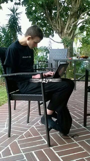 19-летний парень изменил весь криптомир смотреть онлайн