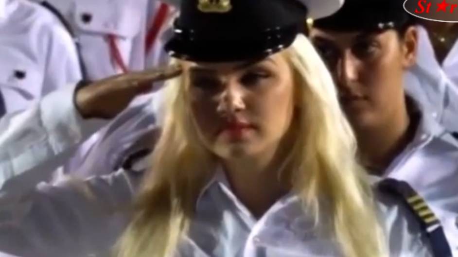 Женщины в армии Израиля.  Любимый марш, это еврейская версия русской "Катюши"