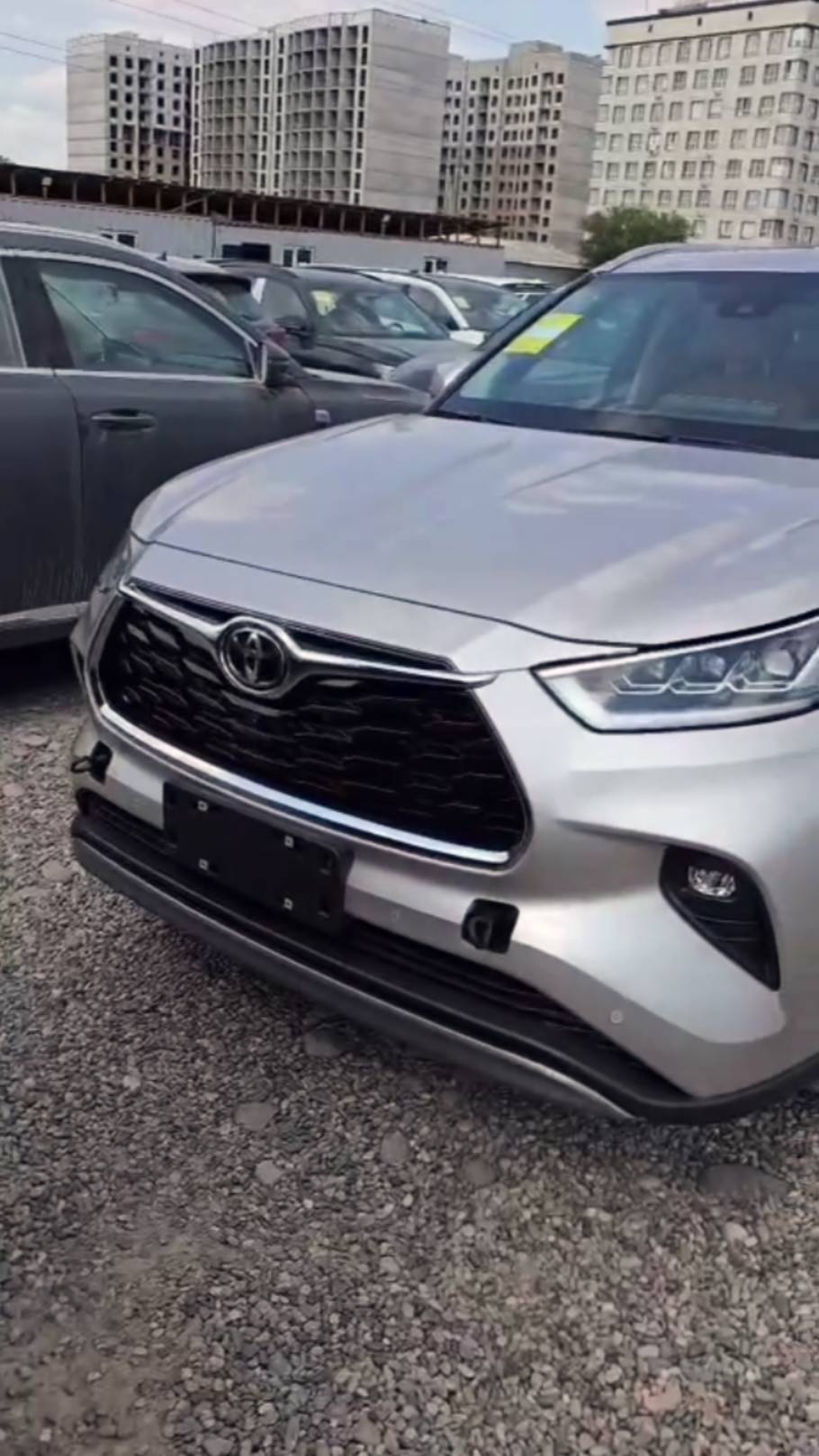В пути Toyota Highlander 👇 смотреть онлайн