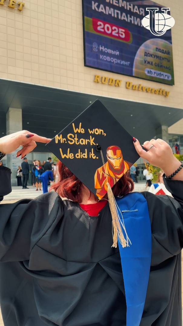 Конфедератки выпускников ФГСН РУДН в небе! смотреть онлайн