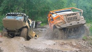 КТО ВЫЖИВЕТ В Гонее Титанов Оффроуд грузовики рубятся на бездорожье