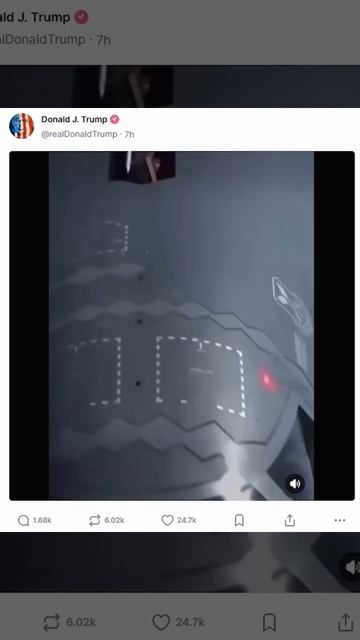 Трамп опубликовал видео полёта бомбардировщиков B-2 с песней «Бомби, бомби, бомби, бомби, Иран!». смотреть онлайн