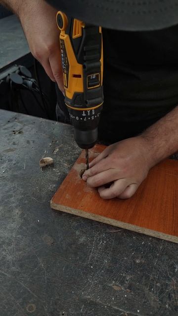 Как соединить две доски под углом 45° смотреть онлайн