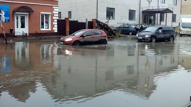 Вышний Волочёк,вечная лужа