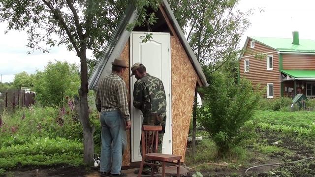 Установили дверь// Обшил половину туалета пластиком б/у смотреть онлайн