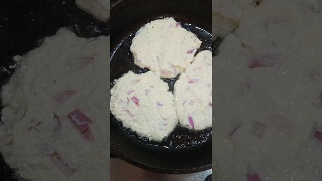 луковые лепешки