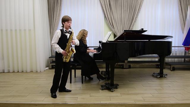 Христофориди Виталий, саксофон, 10 лет. "Печальный саксофон" Шильцева И. смотреть онлайн